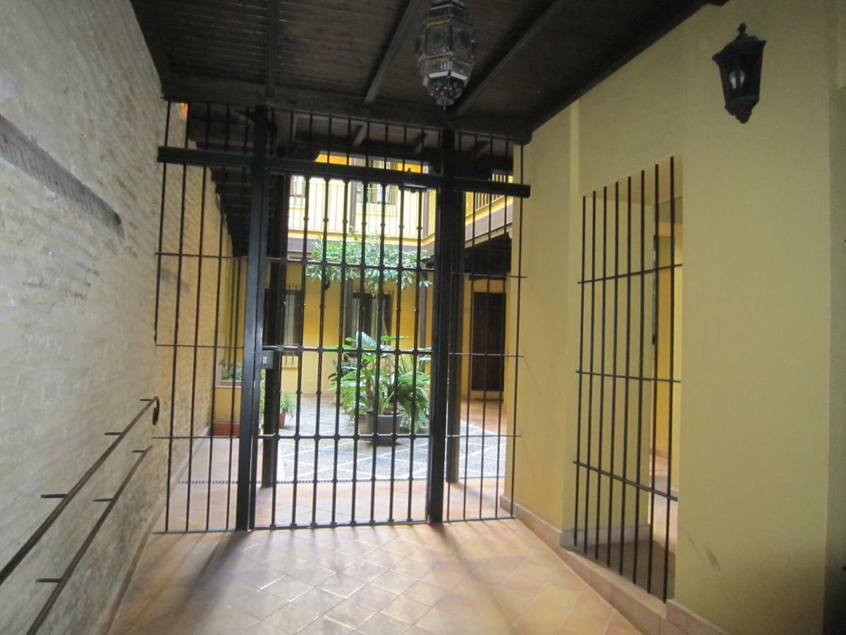 Apartamento céntrico Plaza del Salvador Séville Extérieur photo